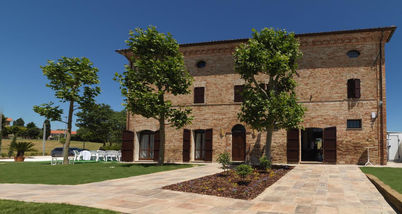 Villa Resort Tre Castelli Trecastelli Eksteriør bilde